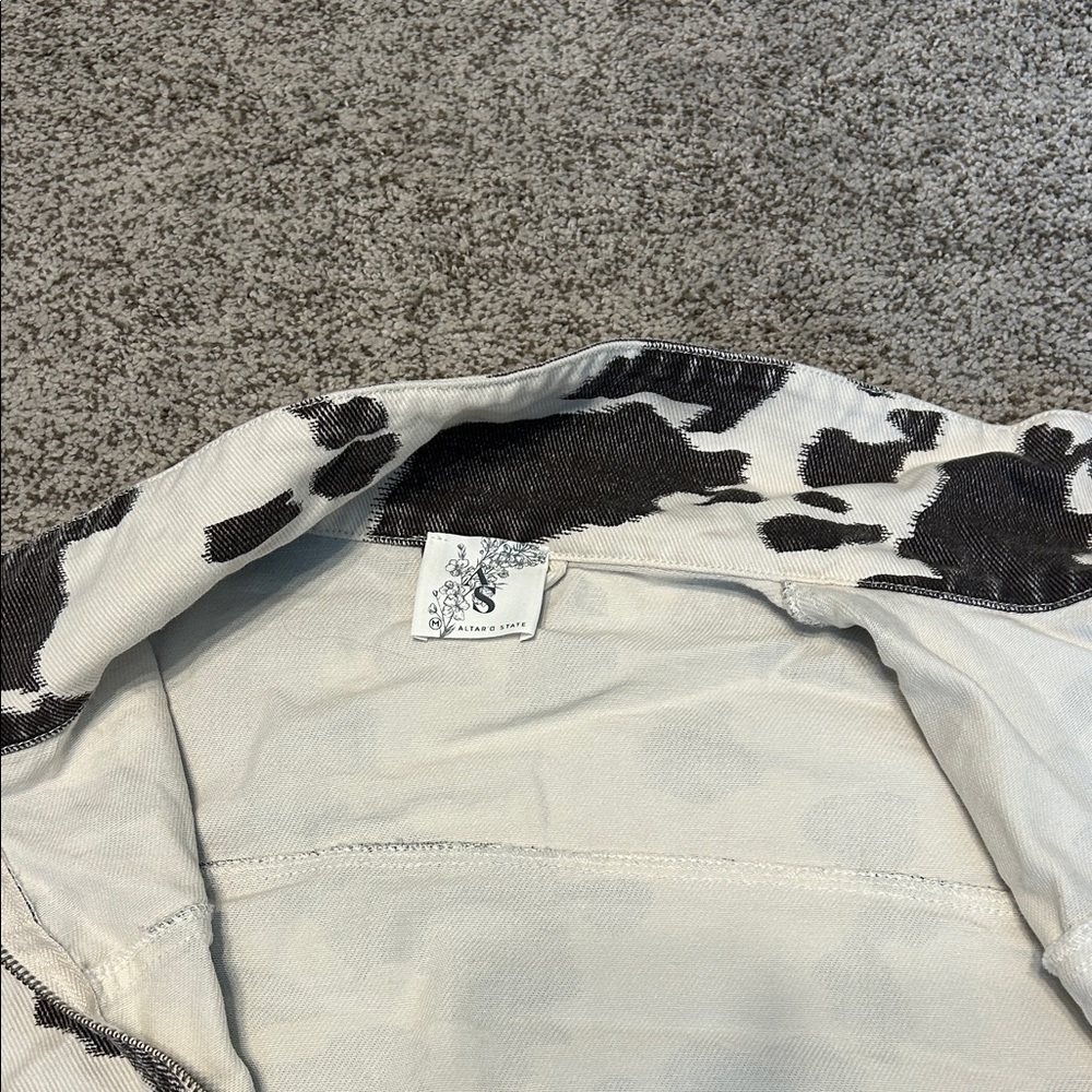 Altar'd State Black and Cream Cow Print Cropped Jacket - Picture 2 of 3